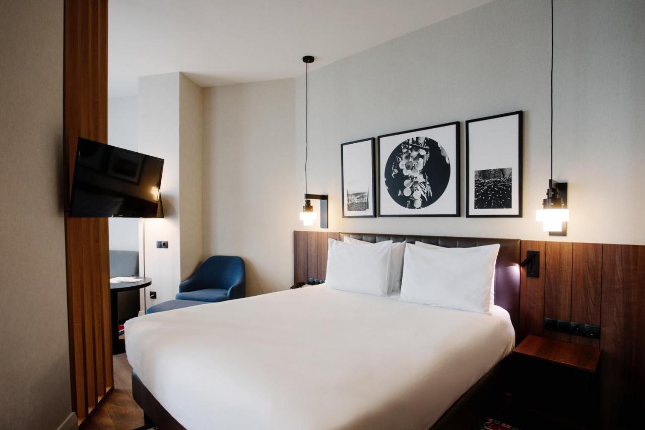 Holiday Inn Telavi By Ihg Buitenkant foto