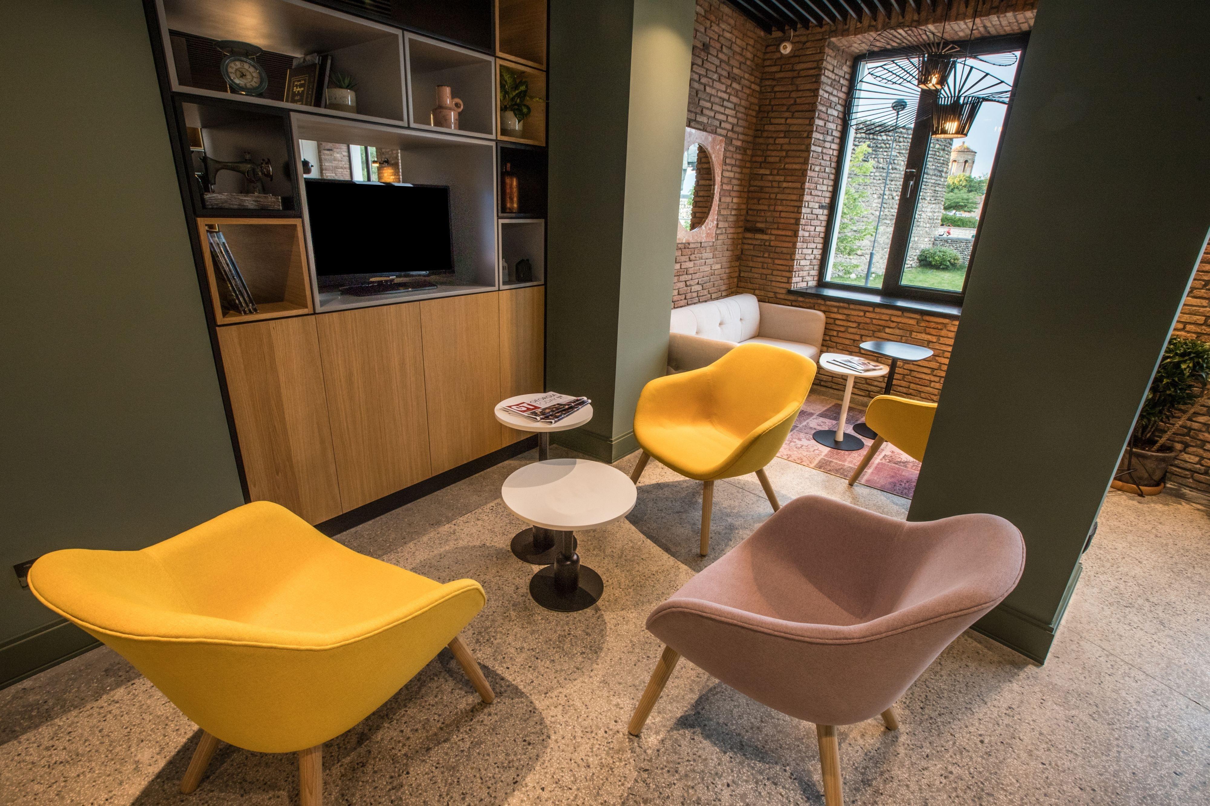 Holiday Inn Telavi By Ihg Buitenkant foto